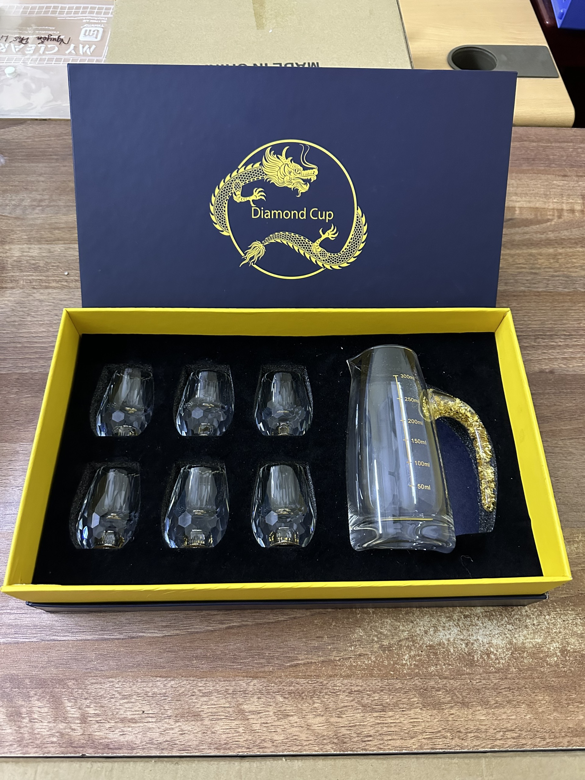 Set 1 ly vảy vàng 24k